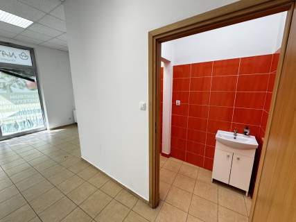 Lokal usługowo-biurowy w centrum Nowego Dworu Mazowieckiego