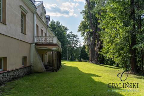 Dwór z Parkiem 1,75 ha Odrestaurowany Biznes