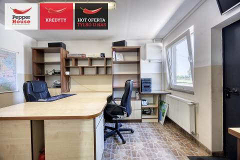 Budynki Magazynowo- warsztatowe z placem 2200m2