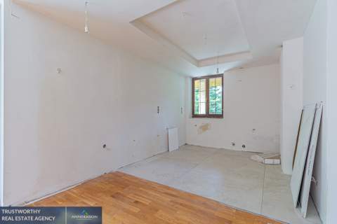 Pychowice, przestronny dom 260 m2, działka 8 ar
