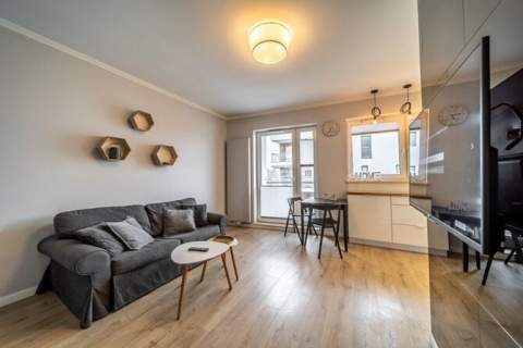 2 pokoje z balkonem i mp, 49 m2 - Beniowskiego