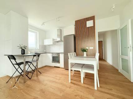 Gocław - Nowe 2 pokoje, balkon, 2x garaż, komórka