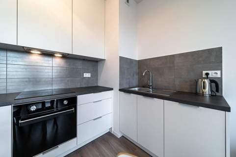 2 pokoje balkon, mp i komórka- Pieskowa Skała 13