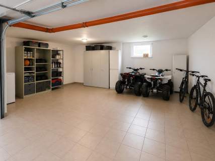 Nieruchomość komercyjna na sprzedaż, 54 m2, Świdnica