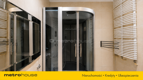 Dwupoziomowe 4 pokoje balkon ostatnie piętro