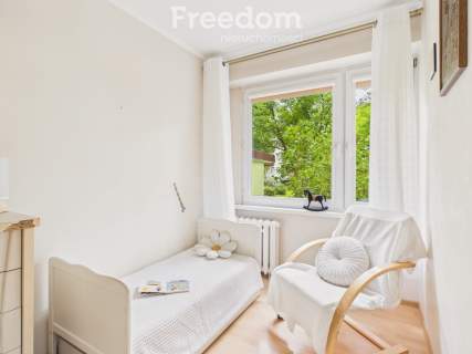 Rodzinne mieszkanie, parter, 4 pokoje, balkon