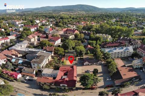 Lokale handlowe i działka w centrum Andrychowa