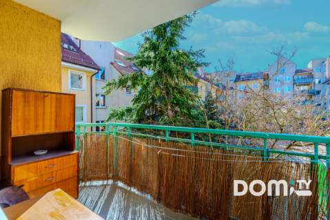 Komfortowe 2 pokoje, balkon, nowa duża kuchnia