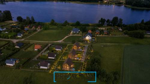 Działka nad jeziorem z fundamentem, W E, Mazury
