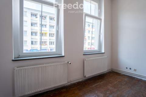 Przestronne mieszkanie 90 m w starej kamienicy