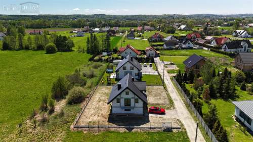 Na sprzedaż 6 pokojowy dom 160m2 Krzeczów Rzezawa