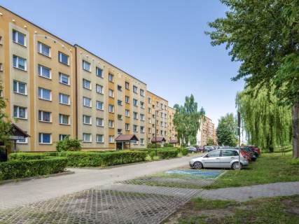 Przestronne z balkonem i widokiem na zieleń, 3pok