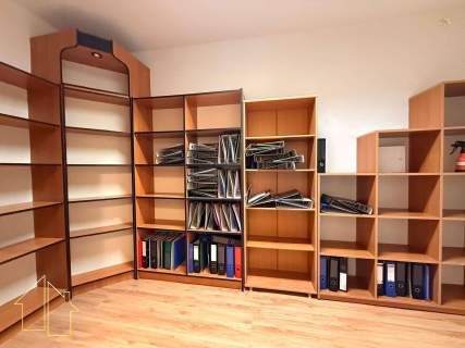 Przestronny lokal w cent