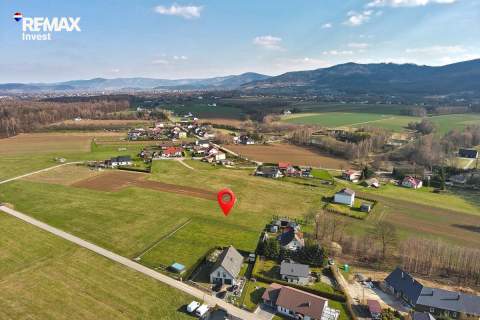 1296m2 w Czańcu z widokiem na góry i las