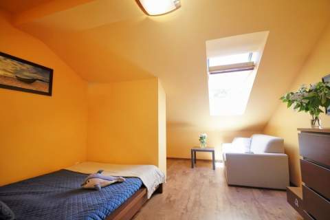 Apartament wakacyjny w sercu sosnowego lasu