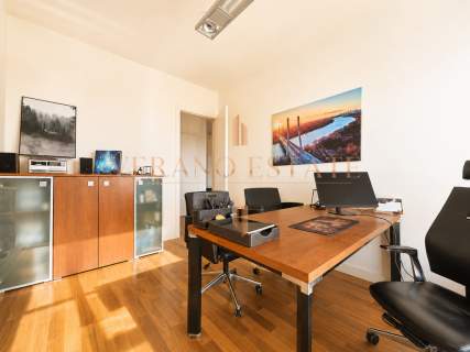 REPREZENTACYJNE BIURO Z WIDOKIEM BALKON 14m2