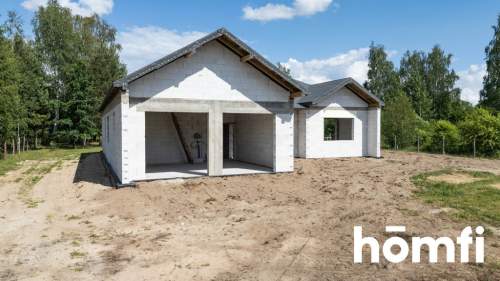 Nowoczesny dom parterowy - w stanie surowym