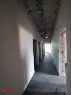 Hala z bramami dla Tir biura plac 2160 m2