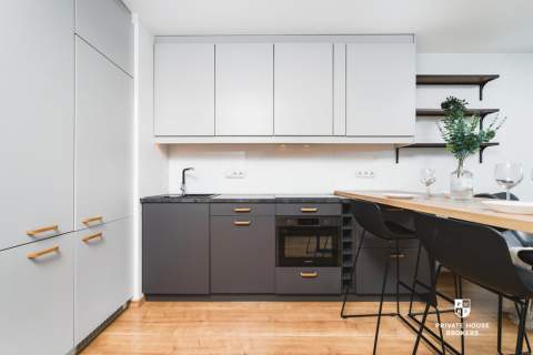 2pok M z balkon, zieleń ul. Poznańska, Krowodrza
