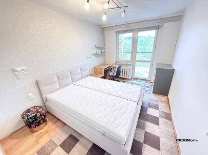 2 pokoje 53 m , balkon, Barwinek Kielce