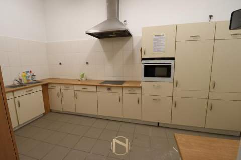 PRZESTRONNY LOKAL DO WYNAJĘCIA