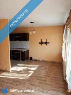 M4 Żory os. Pawlikowskiego pierwsze piętro niski blok