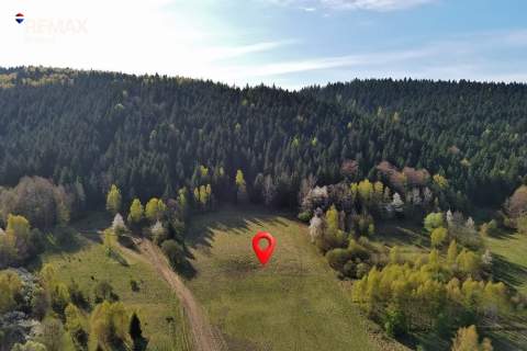 Działka budowlana 30 arów blisko terenów leśnych