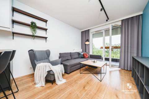 2pok M z balkon, zieleń ul. Poznańska, Krowodrza