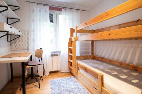 Wygodne i ciche mieszkanie z balkonem