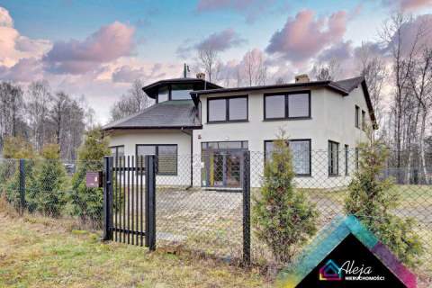 Uniwersalny Dom 350m.kw. czeka na Ciebie