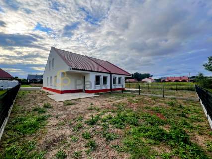 Nowy etap - przestronny dom w stanie deweloperskim