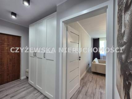 KOMFORTOWE PRZY UL. ORZESZKOWEJ 7, DRUGIE PIĘTRO 