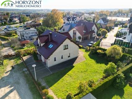 Piękny dom z ogrodem w centrum Żukowa