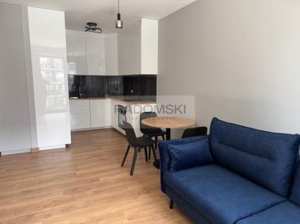 Klimatyzowane 2 pokoje w SOHO z miejscem postojowy