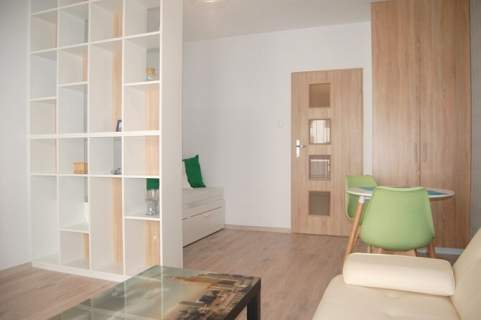 Kawalerka - Sokratesa 11B Metro, balkon, 33 m