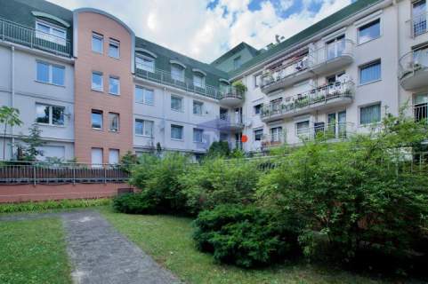 Krzyki 2 pokoje Balkon Miejsce postojowe.