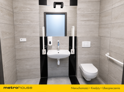 Magazyn 765 m2 Biura 500 m2 Główna trasa w Jankach