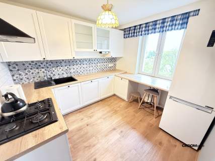 2 pokoje 53 m , balkon, Barwinek Kielce