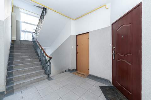 2 pokoje oddzielna kuchnia kamienica Mokotów