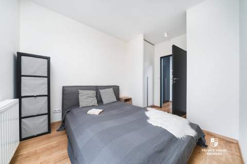 2pok M z balkon, zieleń ul. Poznańska, Krowodrza