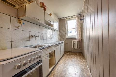 Mieszkanie 46 m2, centrum, do remontu. Polecamy