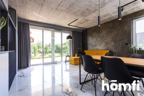 Nowoczesny dwupoziomowy apartament Zielonki