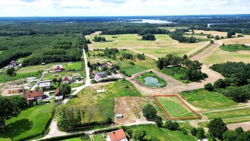 Działka pod dom marzeń blisko jeziora i lasu