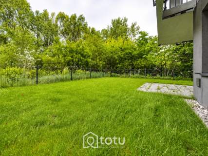 Duży ogródek z tarasem- Ciche- Po remoncie- 2019 r