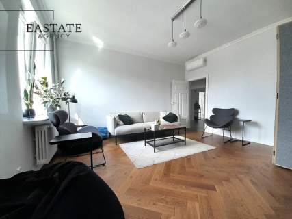Biuro 82m2 po remoncie przy Placu Konstytucji 