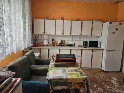 Dom 150 m2 działka 700m2, stodoła 300 m2, dz 600 m