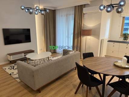 Komfortowe 2 pokoje w centrum, garaż