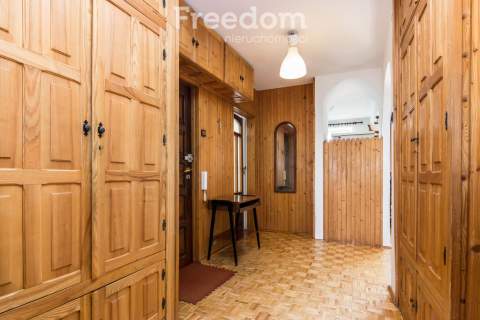 5-pokojowe mieszkanie 75,5 m w centrum, blisko UM