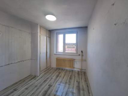 2 POKOJE 49,7 m 2 PIĘTRO UL. PARTYZANTÓW