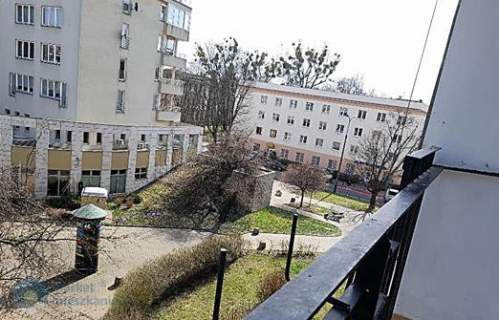 Dwupokojowe mieszkanie z kuchnią i loggią